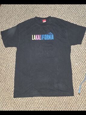 LAKALIFORNIA Short Sleeve Graphic Tee - Black